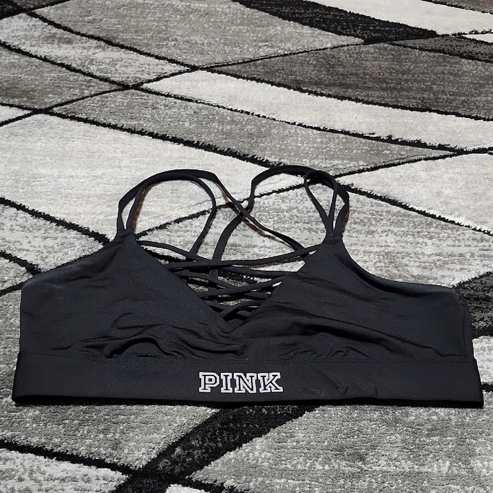 VS PINK 2017 ULTIMATE BLACK STRAPPY V-NECK SILVER REFLECTIVE LOGO SPORTS BRA